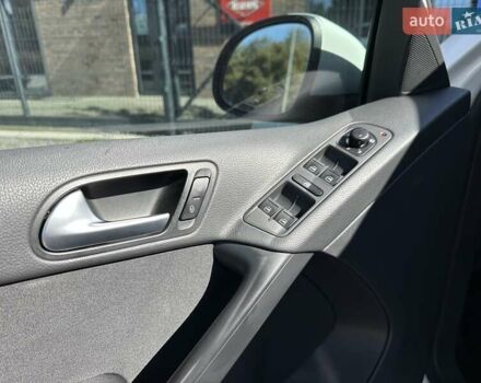 Белый Фольксваген Тигуан, объемом двигателя 2 л и пробегом 228 тыс. км за 12550 $, фото 37 на Automoto.ua