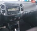 Білий Фольксваген Тігуан, об'ємом двигуна 2 л та пробігом 136 тис. км за 11800 $, фото 32 на Automoto.ua