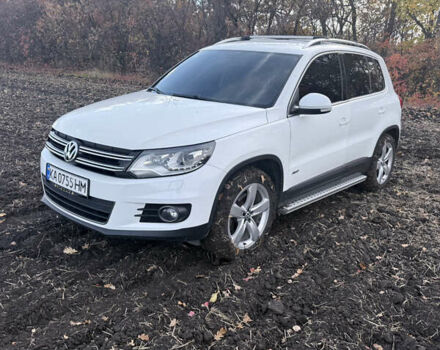 Белый Фольксваген Тигуан, объемом двигателя 1.97 л и пробегом 278 тыс. км за 15700 $, фото 1 на Automoto.ua