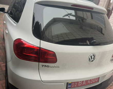 Белый Фольксваген Тигуан, объемом двигателя 2 л и пробегом 176 тыс. км за 15850 $, фото 10 на Automoto.ua