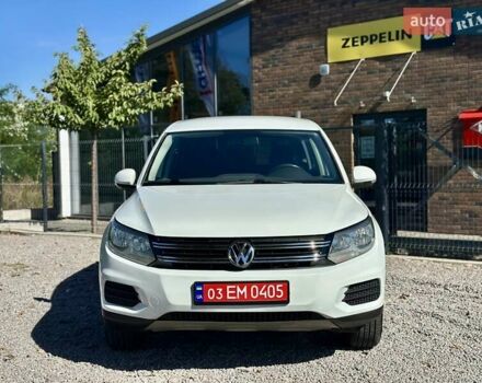 Белый Фольксваген Тигуан, объемом двигателя 2 л и пробегом 228 тыс. км за 12550 $, фото 3 на Automoto.ua