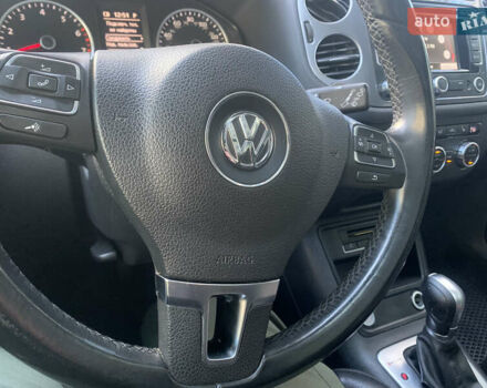 Білий Фольксваген Тігуан, об'ємом двигуна 1.98 л та пробігом 267 тис. км за 12400 $, фото 21 на Automoto.ua