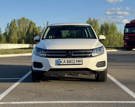 Белый Фольксваген Тигуан, объемом двигателя 1.98 л и пробегом 162 тыс. км за 12300 $, фото 1 на Automoto.ua