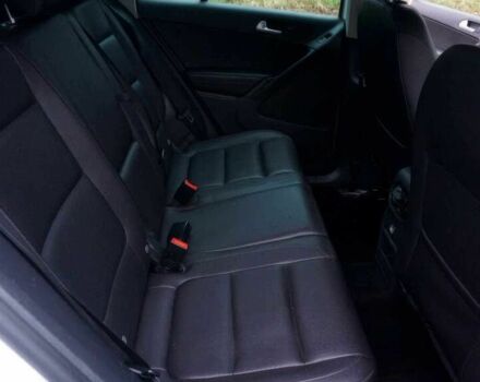 Білий Фольксваген Тігуан, об'ємом двигуна 2 л та пробігом 83 тис. км за 7900 $, фото 10 на Automoto.ua