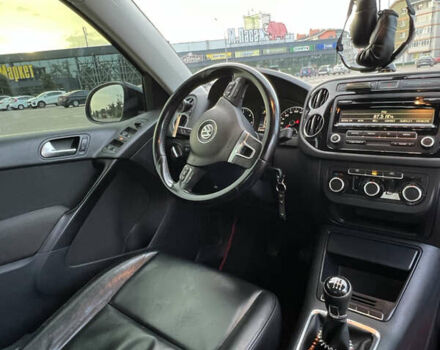 Белый Фольксваген Тигуан, объемом двигателя 1.97 л и пробегом 210 тыс. км за 14000 $, фото 8 на Automoto.ua