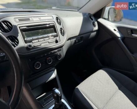 Білий Фольксваген Тігуан, об'ємом двигуна 1.97 л та пробігом 243 тис. км за 10999 $, фото 14 на Automoto.ua