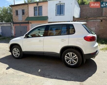 Білий Фольксваген Тігуан, об'ємом двигуна 1.97 л та пробігом 243 тис. км за 10999 $, фото 7 на Automoto.ua