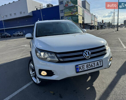 Белый Фольксваген Тигуан, объемом двигателя 1.98 л и пробегом 153 тыс. км за 15800 $, фото 1 на Automoto.ua