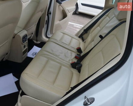 Белый Фольксваген Тигуан, объемом двигателя 2 л и пробегом 156 тыс. км за 12750 $, фото 54 на Automoto.ua