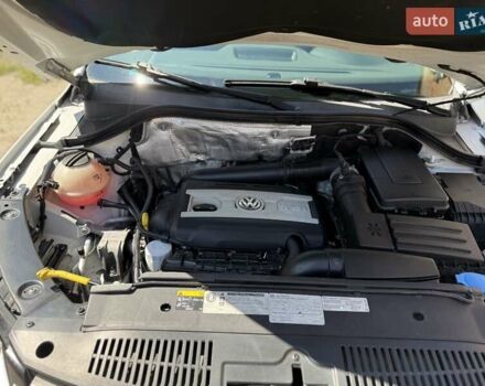 Білий Фольксваген Тігуан, об'ємом двигуна 1.97 л та пробігом 243 тис. км за 10999 $, фото 18 на Automoto.ua