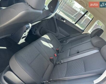 Белый Фольксваген Тигуан, объемом двигателя 2 л и пробегом 228 тыс. км за 12550 $, фото 32 на Automoto.ua