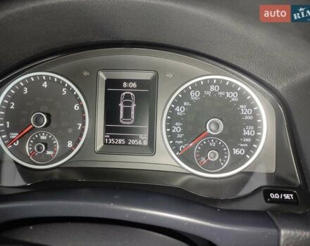 Білий Фольксваген Тігуан, об'ємом двигуна 2 л та пробігом 136 тис. км за 11800 $, фото 33 на Automoto.ua