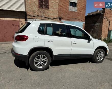 Білий Фольксваген Тігуан, об'ємом двигуна 1.97 л та пробігом 243 тис. км за 10999 $, фото 9 на Automoto.ua