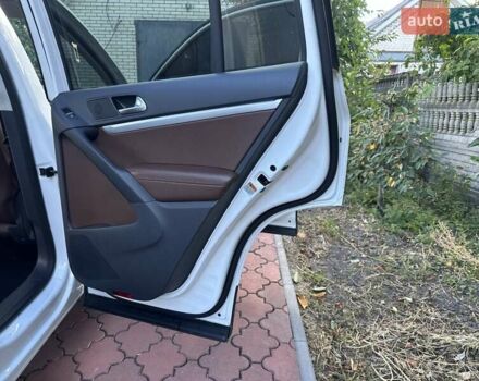 Білий Фольксваген Тігуан, об'ємом двигуна 1.99 л та пробігом 118 тис. км за 17999 $, фото 20 на Automoto.ua