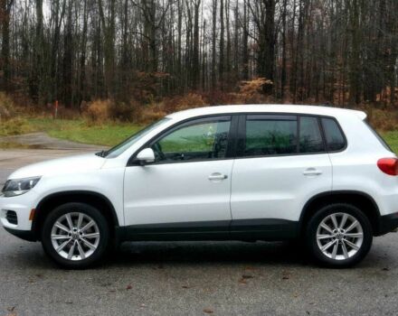 Білий Фольксваген Тігуан, об'ємом двигуна 2 л та пробігом 83 тис. км за 7900 $, фото 2 на Automoto.ua