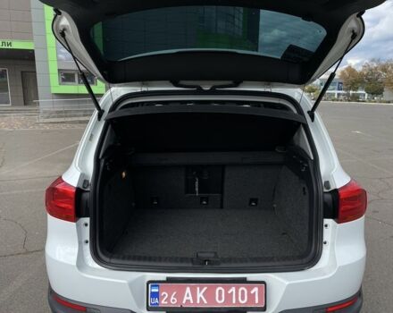 Белый Фольксваген Тигуан, объемом двигателя 2 л и пробегом 162 тыс. км за 12750 $, фото 13 на Automoto.ua