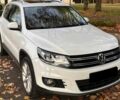 Белый Фольксваген Тигуан, объемом двигателя 2 л и пробегом 86 тыс. км за 10000 $, фото 1 на Automoto.ua