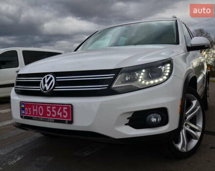 Белый Фольксваген Тигуан, объемом двигателя 2 л и пробегом 156 тыс. км за 12750 $, фото 1 на Automoto.ua