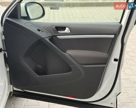 Білий Фольксваген Тігуан, об'ємом двигуна 1.97 л та пробігом 292 тис. км за 16900 $, фото 20 на Automoto.ua