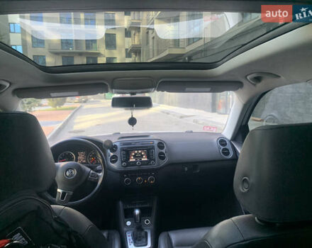 Білий Фольксваген Тігуан, об'ємом двигуна 1.98 л та пробігом 267 тис. км за 12400 $, фото 11 на Automoto.ua