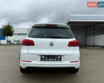 Белый Фольксваген Тигуан, объемом двигателя 1.98 л и пробегом 178 тыс. км за 14514 $, фото 3 на Automoto.ua