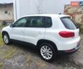 Білий Фольксваген Тігуан, об'ємом двигуна 2 л та пробігом 136 тис. км за 11800 $, фото 2 на Automoto.ua