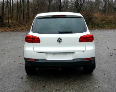 Білий Фольксваген Тігуан, об'ємом двигуна 2 л та пробігом 83 тис. км за 7900 $, фото 4 на Automoto.ua