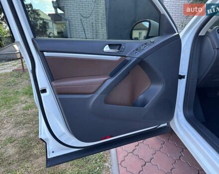 Білий Фольксваген Тігуан, об'ємом двигуна 1.99 л та пробігом 118 тис. км за 17999 $, фото 11 на Automoto.ua