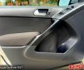 Белый Фольксваген Тигуан, объемом двигателя 2 л и пробегом 137 тыс. км за 11807 $, фото 4 на Automoto.ua