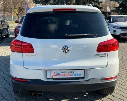 Белый Фольксваген Тигуан, объемом двигателя 2 л и пробегом 162 тыс. км за 12999 $, фото 5 на Automoto.ua