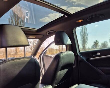 Білий Фольксваген Тігуан, об'ємом двигуна 1.98 л та пробігом 196 тис. км за 12900 $, фото 8 на Automoto.ua