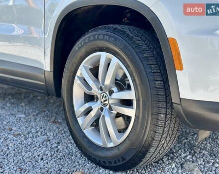 Белый Фольксваген Тигуан, объемом двигателя 2 л и пробегом 228 тыс. км за 12550 $, фото 8 на Automoto.ua