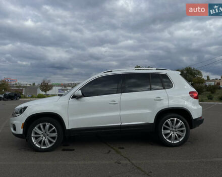 Белый Фольксваген Тигуан, объемом двигателя 2 л и пробегом 161 тыс. км за 12750 $, фото 2 на Automoto.ua