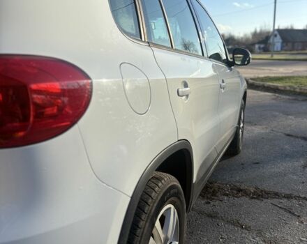 Білий Фольксваген Тігуан, об'ємом двигуна 2 л та пробігом 220 тис. км за 259 $, фото 9 на Automoto.ua
