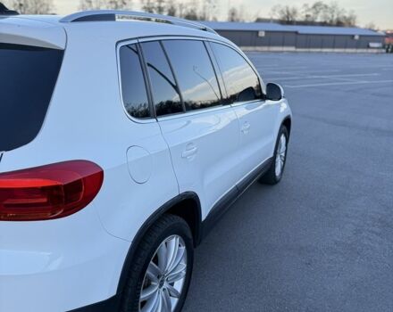 Білий Фольксваген Тігуан, об'ємом двигуна 2 л та пробігом 122 тис. км за 12200 $, фото 9 на Automoto.ua