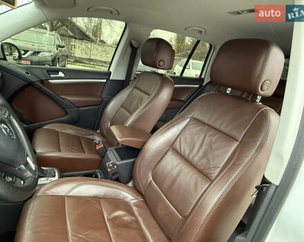 Білий Фольксваген Тігуан, об'ємом двигуна 1.97 л та пробігом 279 тис. км за 12999 $, фото 43 на Automoto.ua