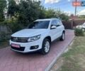 Білий Фольксваген Тігуан, об'ємом двигуна 1.99 л та пробігом 118 тис. км за 17999 $, фото 1 на Automoto.ua