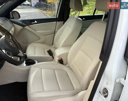 Белый Фольксваген Тигуан, объемом двигателя 2 л и пробегом 147 тыс. км за 13900 $, фото 17 на Automoto.ua