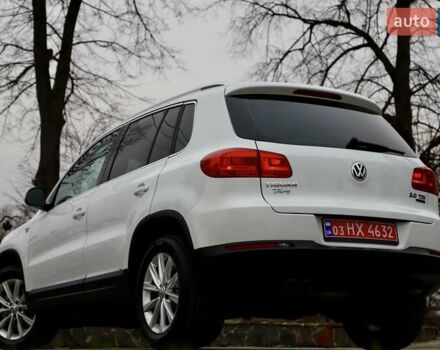 Белый Фольксваген Тигуан, объемом двигателя 2 л и пробегом 130 тыс. км за 16950 $, фото 44 на Automoto.ua