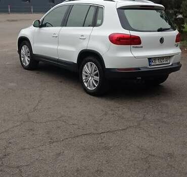 Белый Фольксваген Тигуан, объемом двигателя 1.97 л и пробегом 117 тыс. км за 18200 $, фото 3 на Automoto.ua