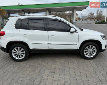 Білий Фольксваген Тігуан, об'ємом двигуна 2 л та пробігом 151 тис. км за 15300 $, фото 9 на Automoto.ua