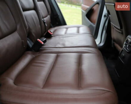 Белый Фольксваген Тигуан, объемом двигателя 2 л и пробегом 130 тыс. км за 16950 $, фото 84 на Automoto.ua