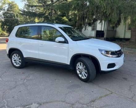 Белый Фольксваген Тигуан, объемом двигателя 2 л и пробегом 52 тыс. км за 14000 $, фото 5 на Automoto.ua