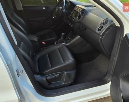 Белый Фольксваген Тигуан, объемом двигателя 1.98 л и пробегом 127 тыс. км за 14700 $, фото 27 на Automoto.ua