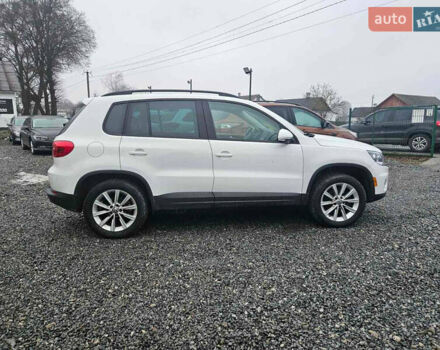 Білий Фольксваген Тігуан, об'ємом двигуна 1.98 л та пробігом 224 тис. км за 11990 $, фото 5 на Automoto.ua