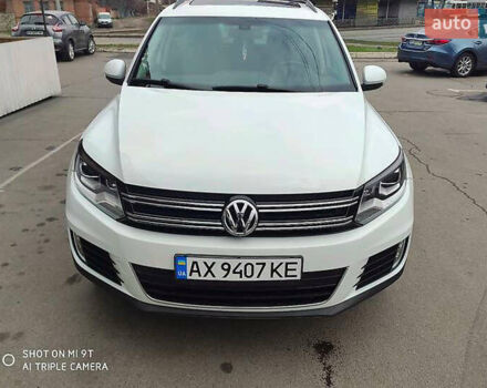 Білий Фольксваген Тігуан, об'ємом двигуна 1.98 л та пробігом 170 тис. км за 13500 $, фото 1 на Automoto.ua