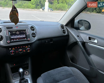 Белый Фольксваген Тигуан, объемом двигателя 1.97 л и пробегом 111 тыс. км за 17000 $, фото 26 на Automoto.ua