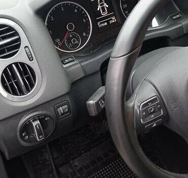 Белый Фольксваген Тигуан, объемом двигателя 1.97 л и пробегом 117 тыс. км за 18200 $, фото 8 на Automoto.ua