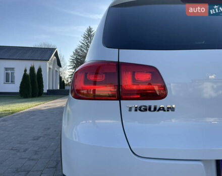 Белый Фольксваген Тигуан, объемом двигателя 2 л и пробегом 283 тыс. км за 10700 $, фото 65 на Automoto.ua