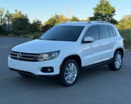 Білий Фольксваген Тігуан, об'ємом двигуна 2 л та пробігом 74 тис. км за 5500 $, фото 2 на Automoto.ua